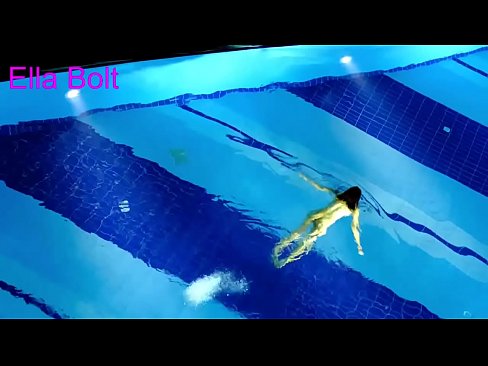 ❤️ Ich kann nicht aufhören zuzusehen, junge Blondine beim Nacktschwimmen im Pool des ELLA BOLT Resorts erwischt ️❌ Quality porn bei de.milf-nut-net.ru ❌